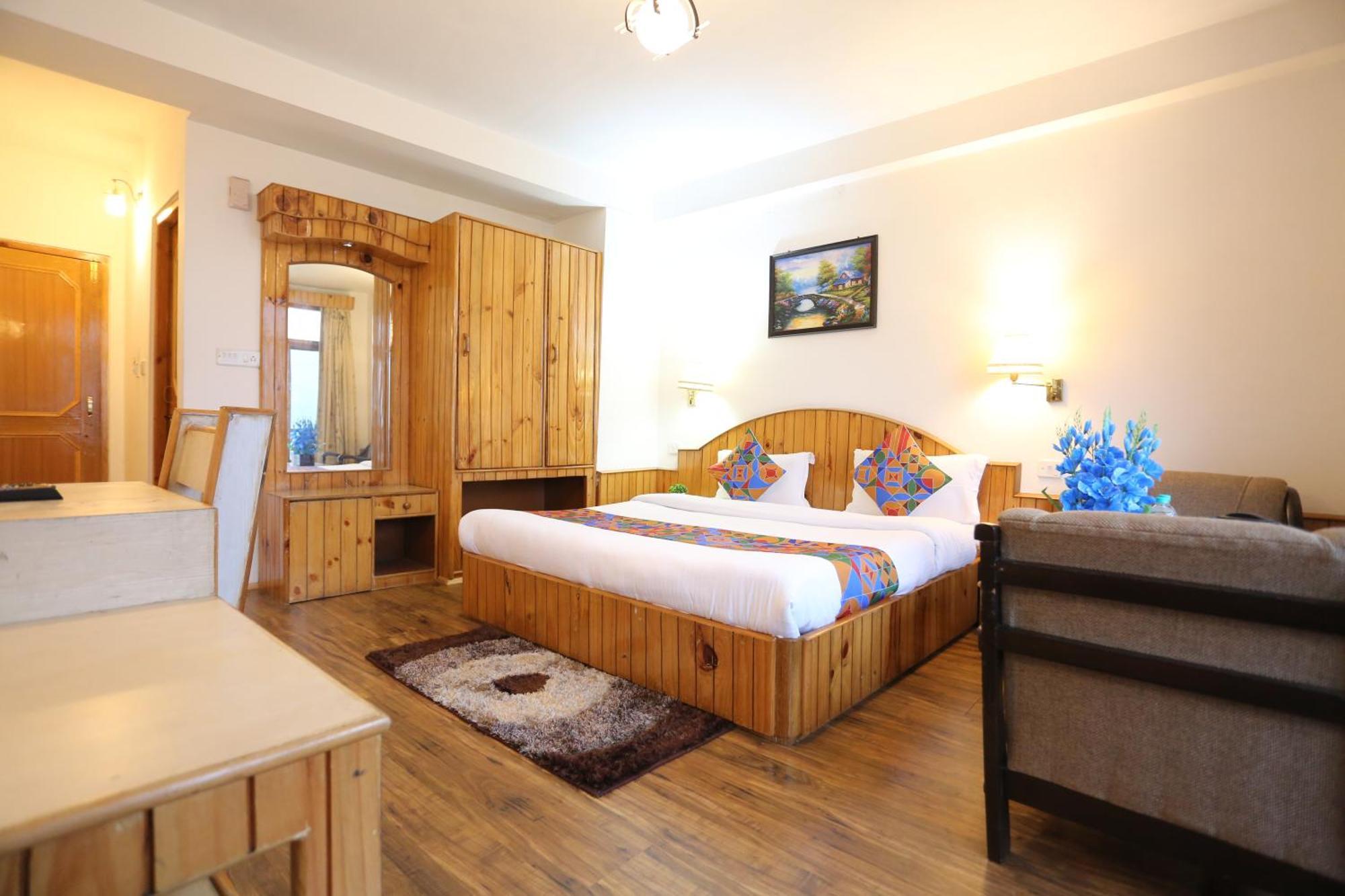 Hotel Surbhi Vashist Екстериор снимка