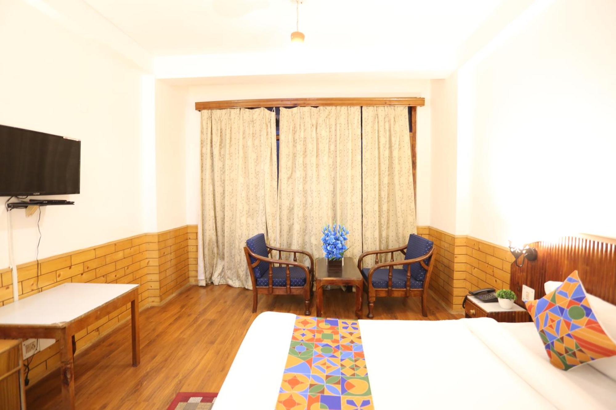 Hotel Surbhi Vashist Екстериор снимка