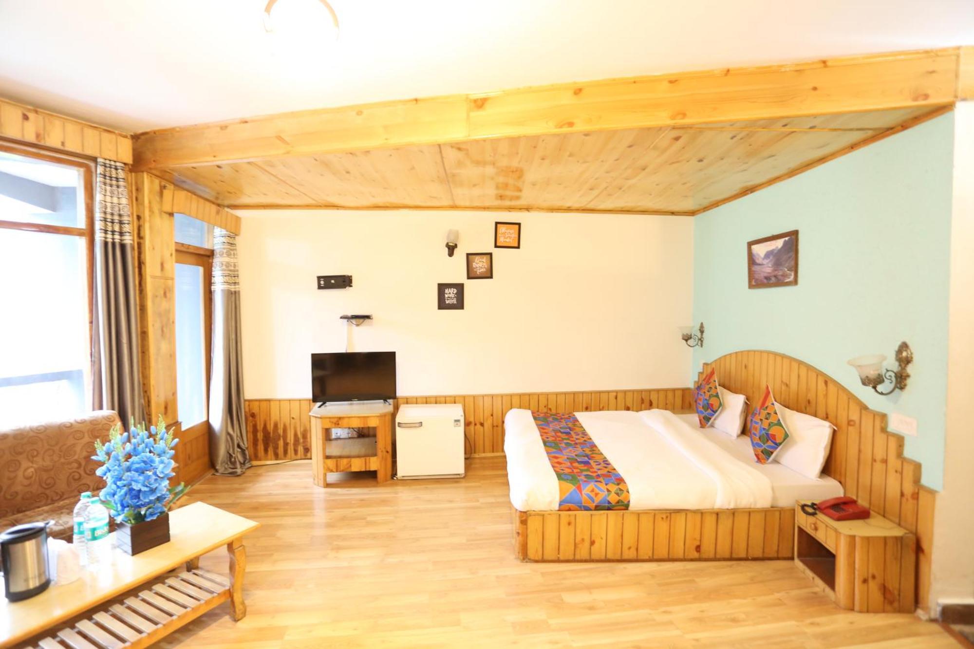 Hotel Surbhi Vashist Екстериор снимка